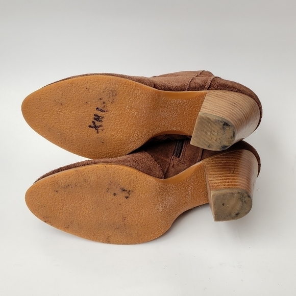 Tesori Brown Suede Western Stacked Block Heel Ankle Boots Size 6 - Picture 7 of 7